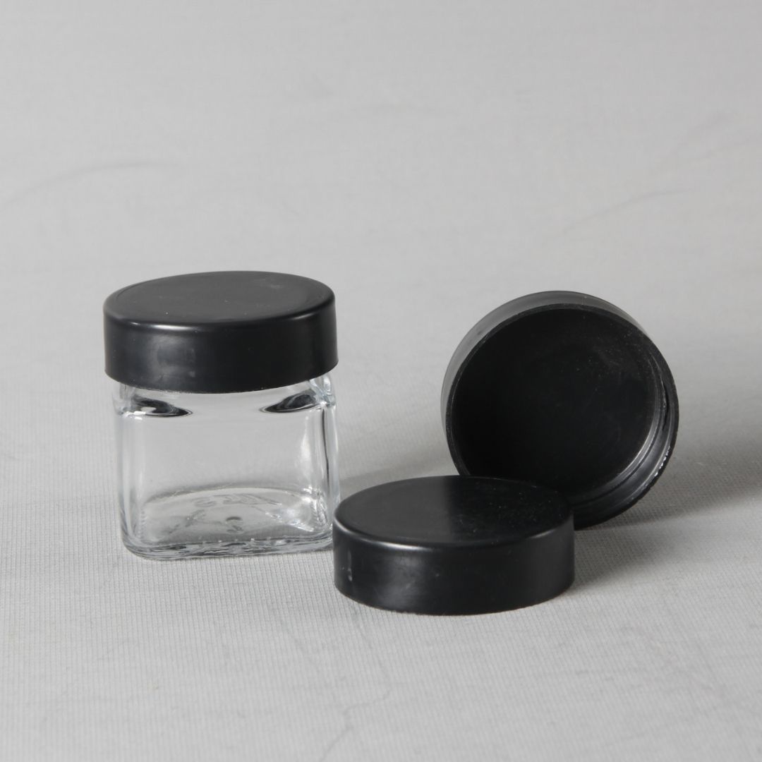 40cc Köşeli Plastik Kapaklı Küçük Cam Kavanoz -117Adet